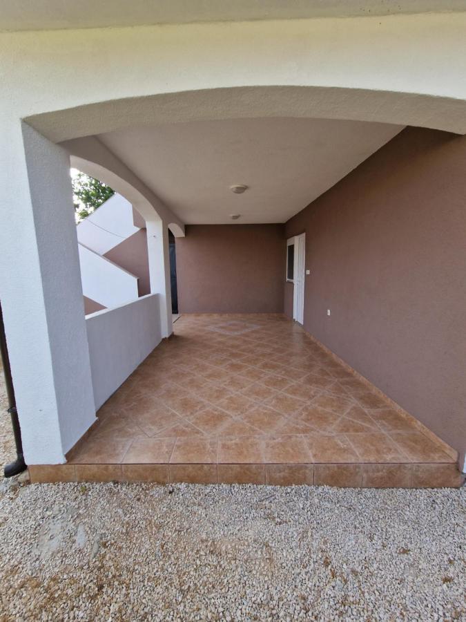 Apartments Ema Vir Exteriér fotografie